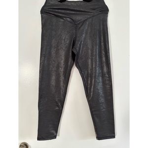 LIKE NEW AE Crackle Crossover Legging - Spanx Faux Leather Legging Dupe